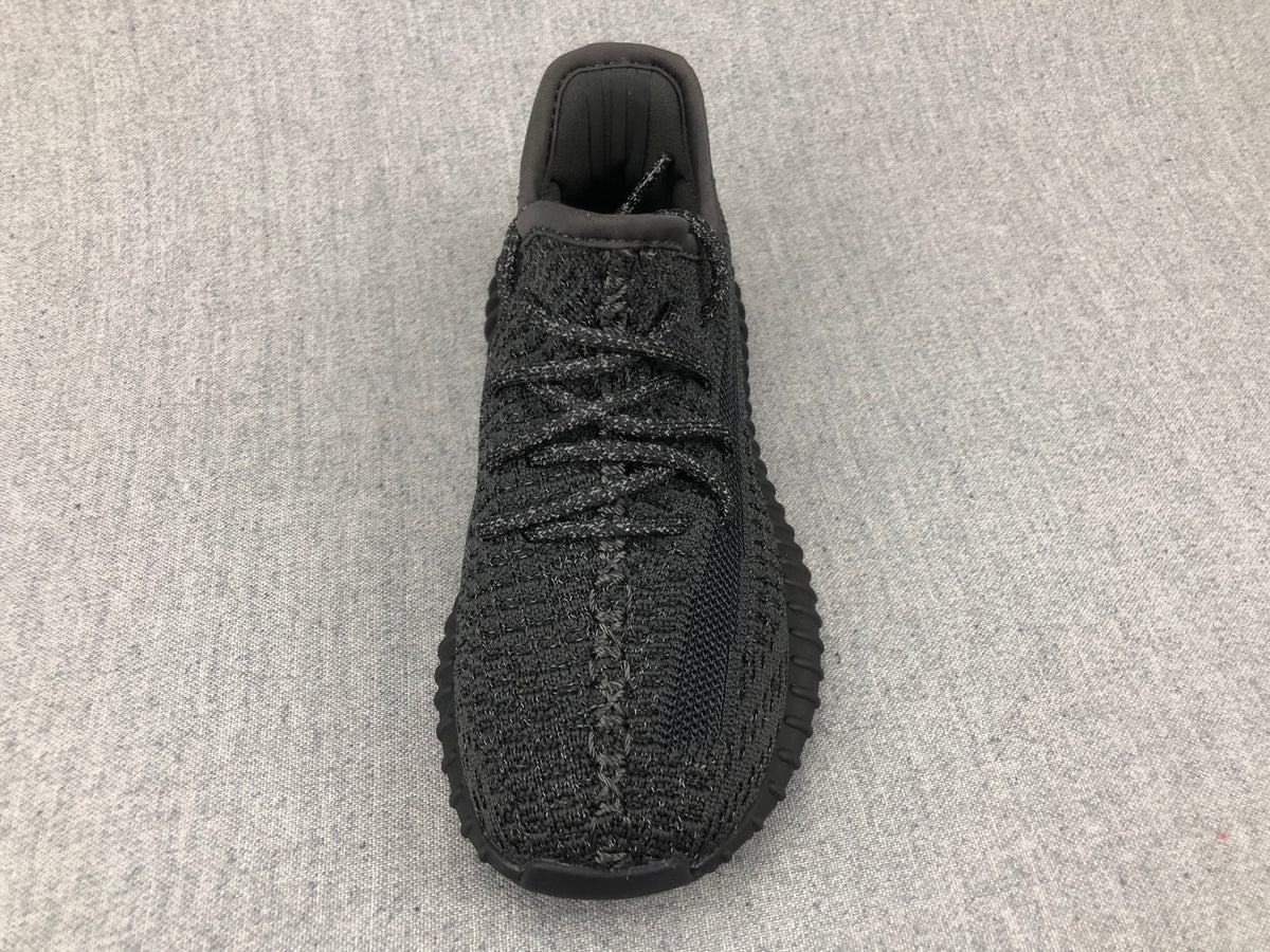 Yeezy 350 V2 Kids Sneakers in Black