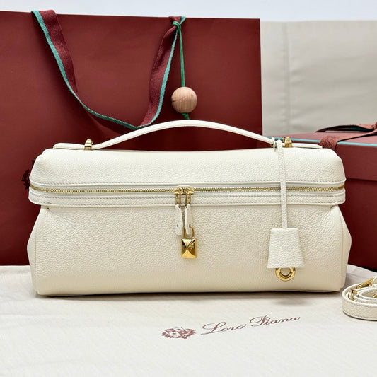 LP 2026 Extra Softy Bag L33 Off-white /Sun Gold Grained Calfskin