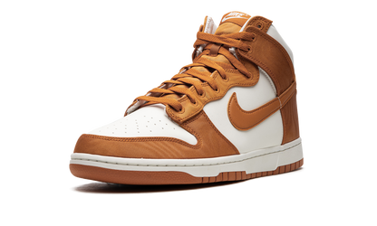 Dunk High "Monarch" DV7223 800