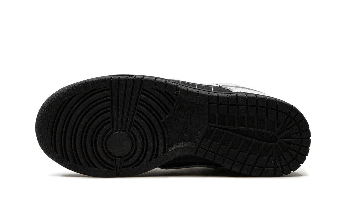 Dunk Low LX WMNS "Brogue Pinstripe" FV3642 010